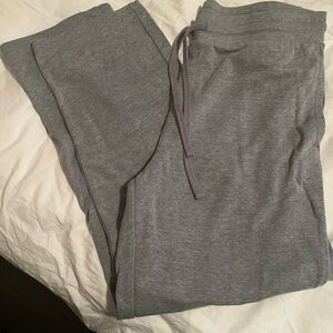 Gap men’s sweatpants. New with tags. Size L